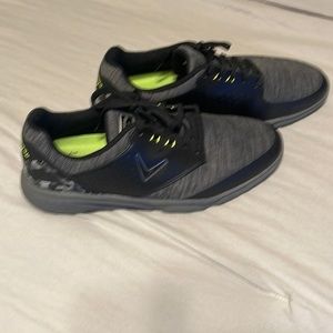 Mens golf shoes